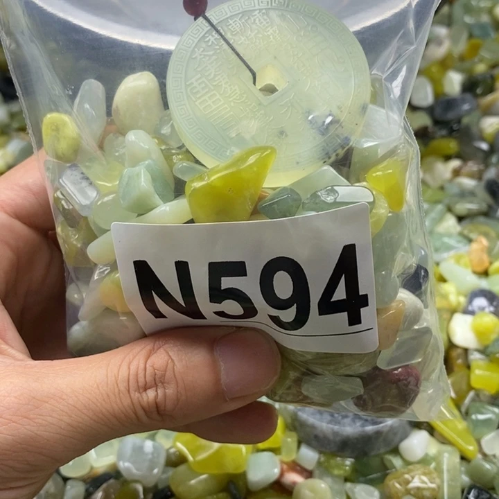 未镶嵌蛇纹石玉鱼缸石