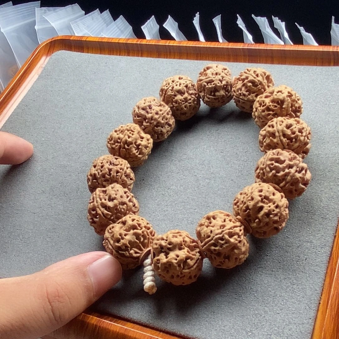 金刚菩提吊坠蜂窝双龙梅花22mm