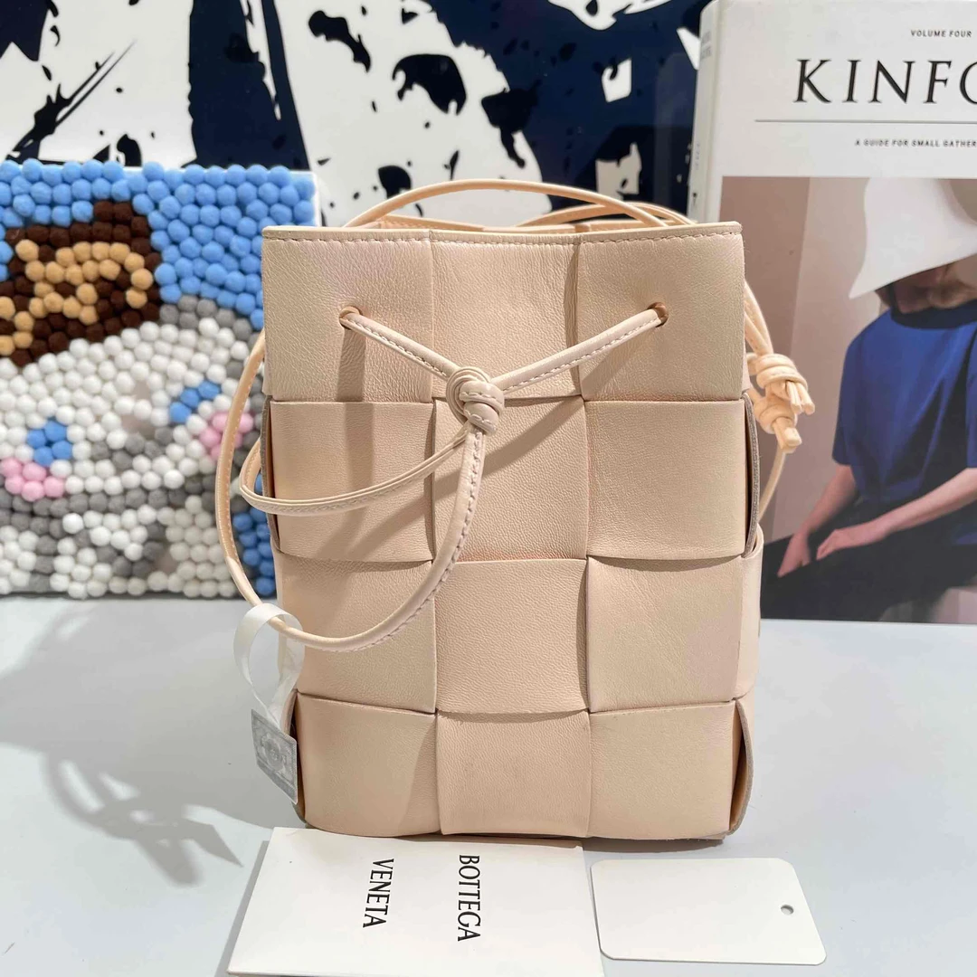 95新  小野专属/95新/葆蝶家/单肩包/DJ9801