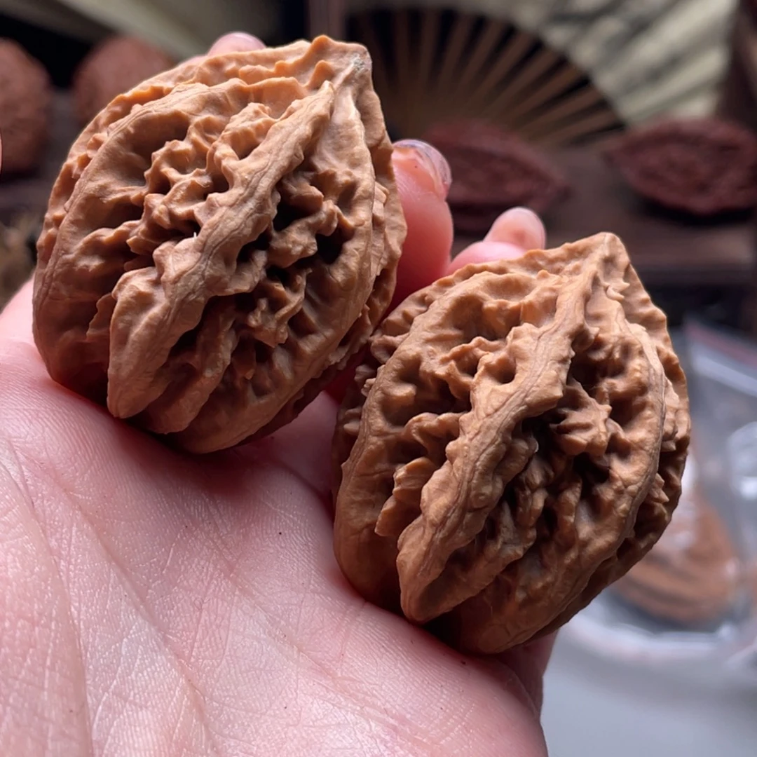 文玩核桃把件楸刀鱼75