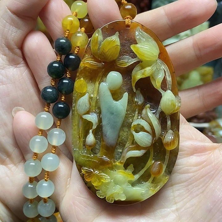 岫玉未镶嵌吊坠(赠链)