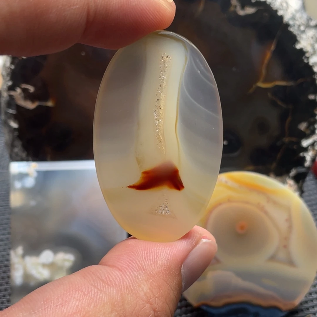 玛瑙/玉髓未镶嵌颈饰