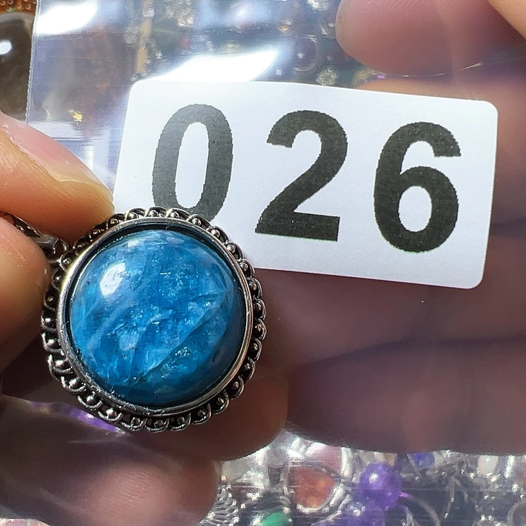 石英质玉颈饰未镶嵌