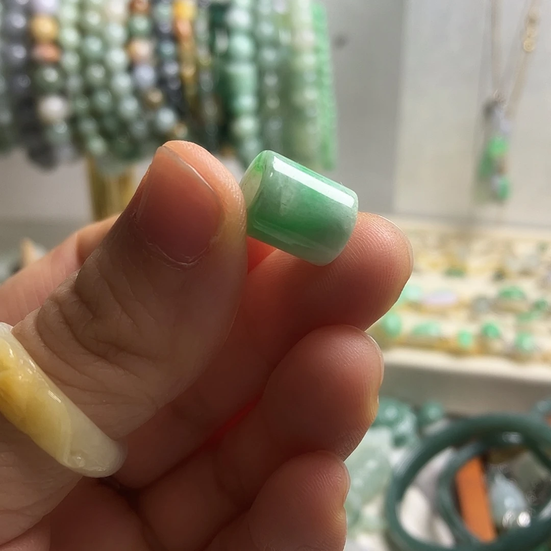 翡翠未镶嵌颈饰24大孔绿桶珠