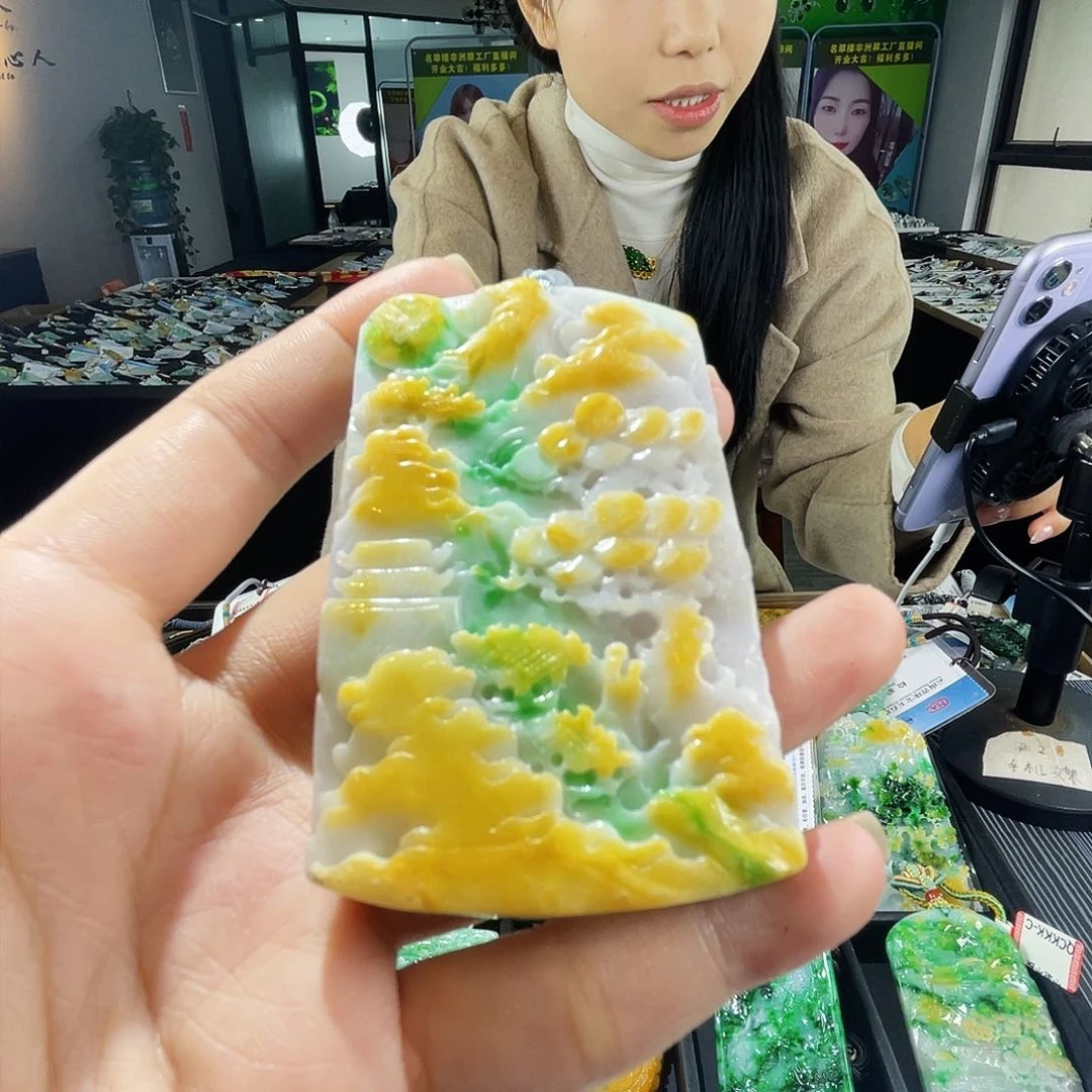 颈饰未镶嵌翡翠一