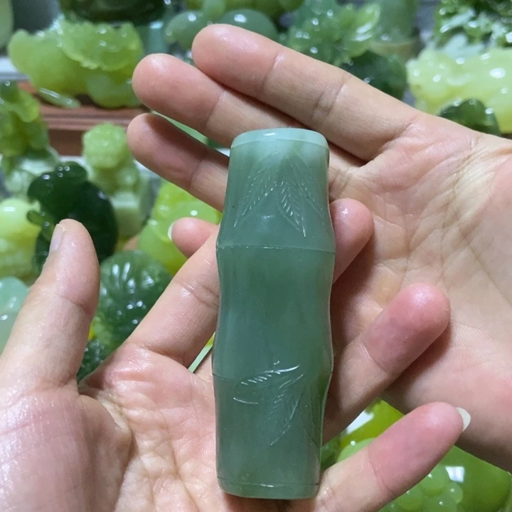 【闪购商品】未镶嵌蛇纹石玉把件