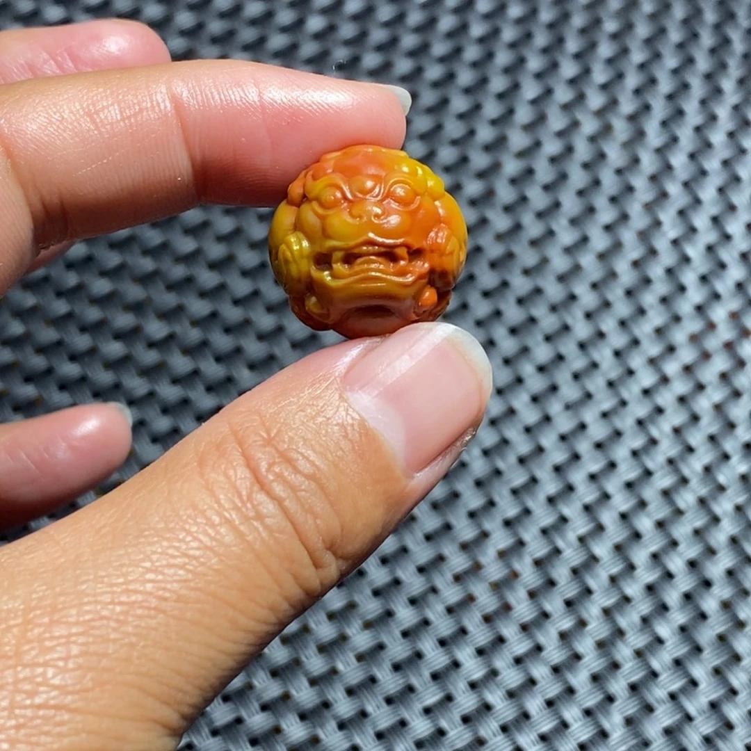 玛瑙/玉髓战国红打孔不退换未镶嵌飞*