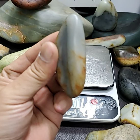 和田玉（糖玉）未镶嵌挂件