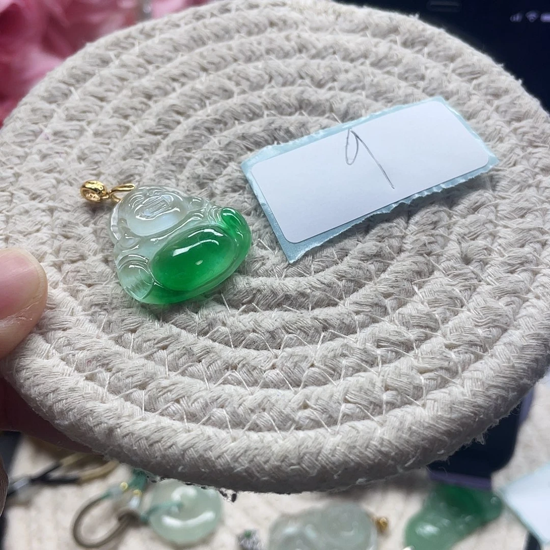 *****翡翠未镶嵌颈饰翡翠