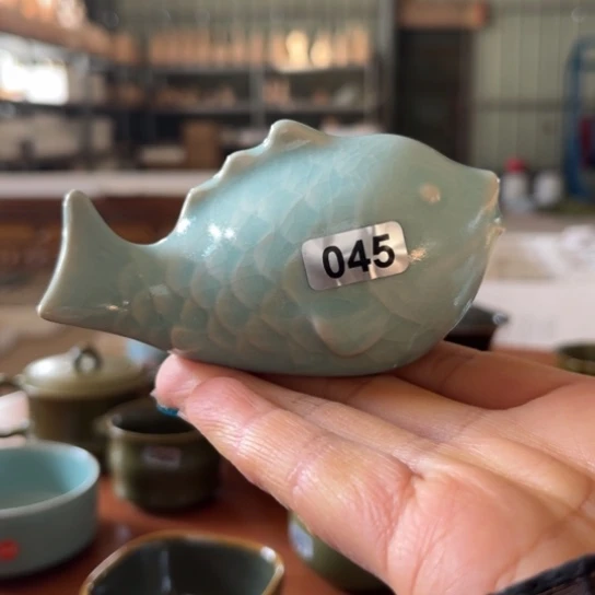 杯045仿古釉吉祥鱼微微不完美