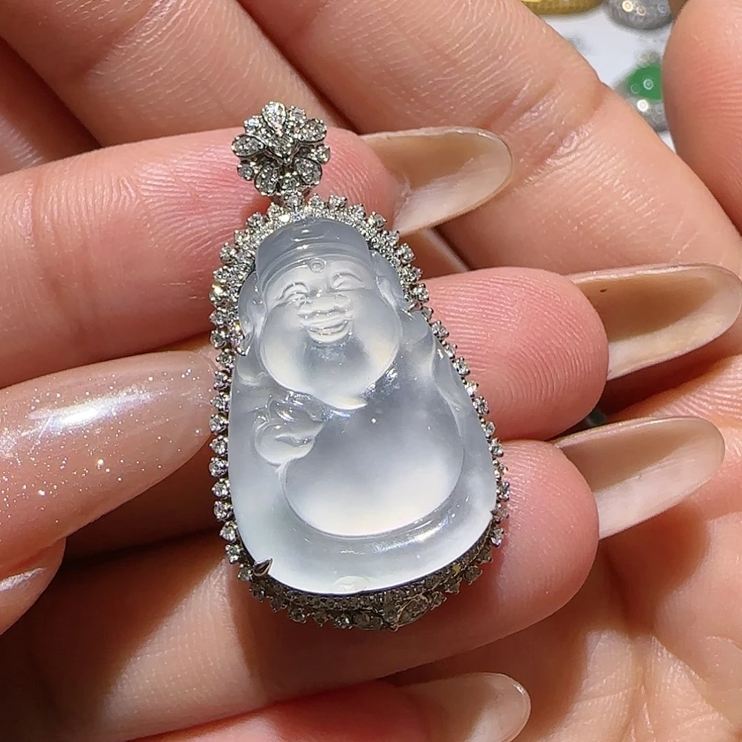 【闪购商品】颈饰18K金镶嵌翡翠天然