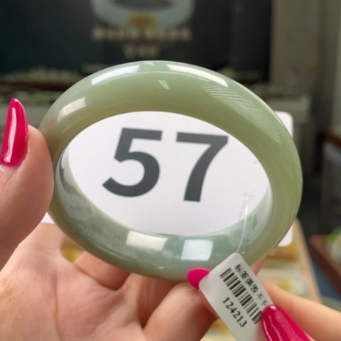 和田玉手镯未镶嵌结构