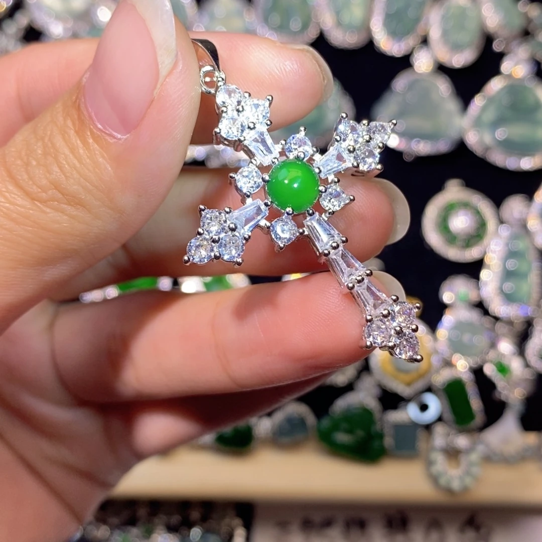 翡翠未镶嵌颈饰天然