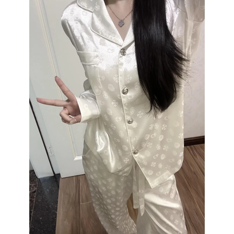 白色高级感月光绸缎面冰丝睡衣女春秋款光泽感开衫长裤家居服套装