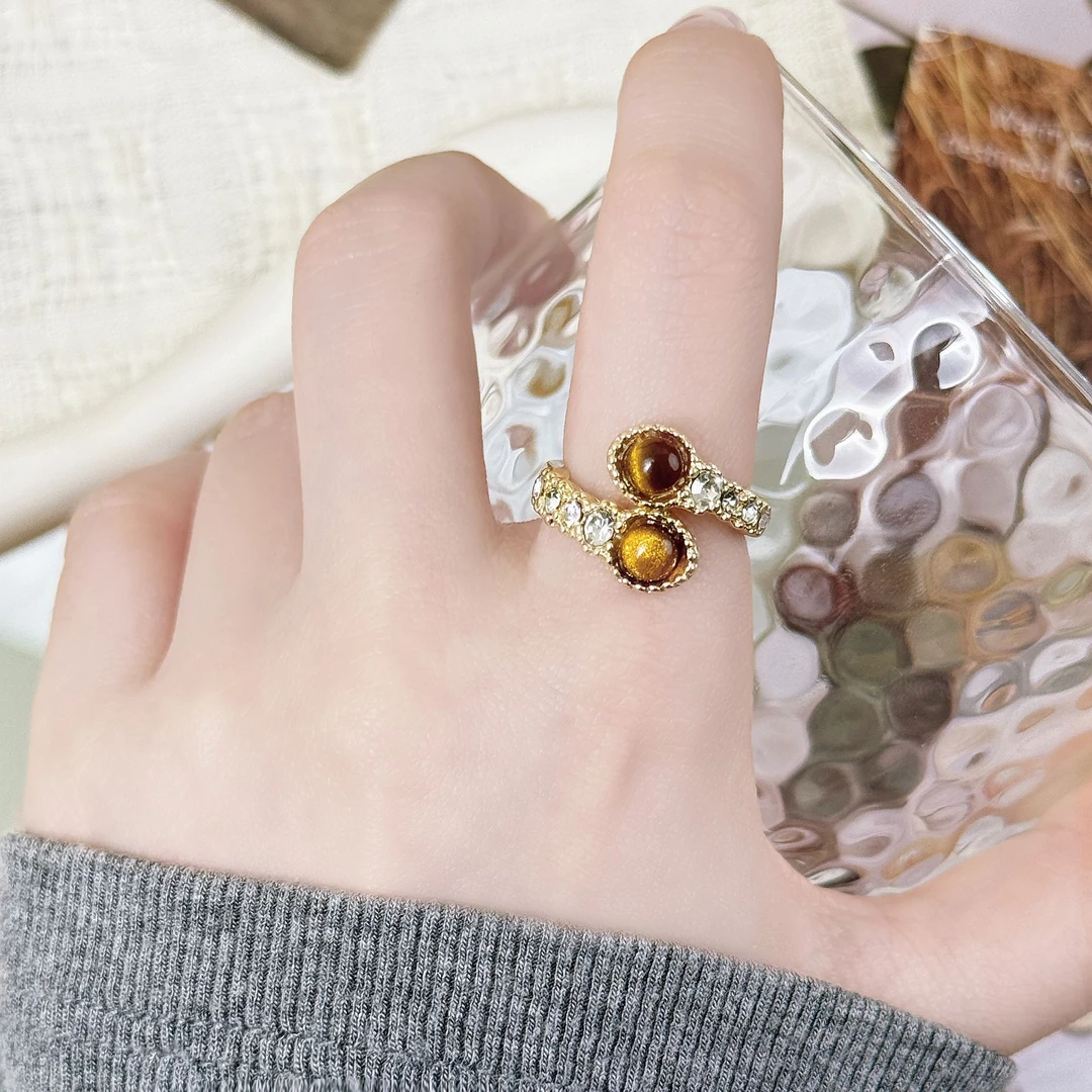 铜合金戒指 美拉德虎眼石戒指女轻奢高级感食指戒时尚镶嵌指环