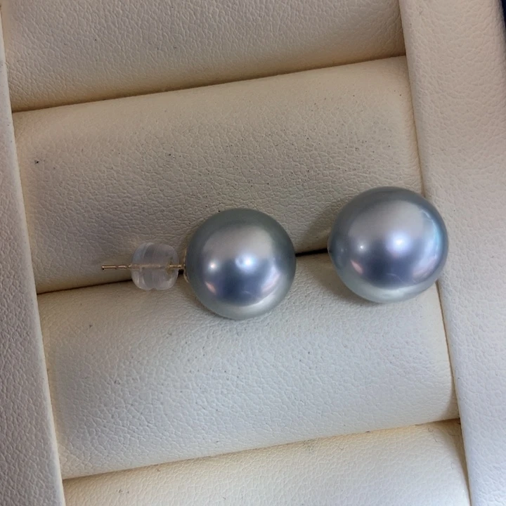 18K金镶嵌耳饰海水珍珠