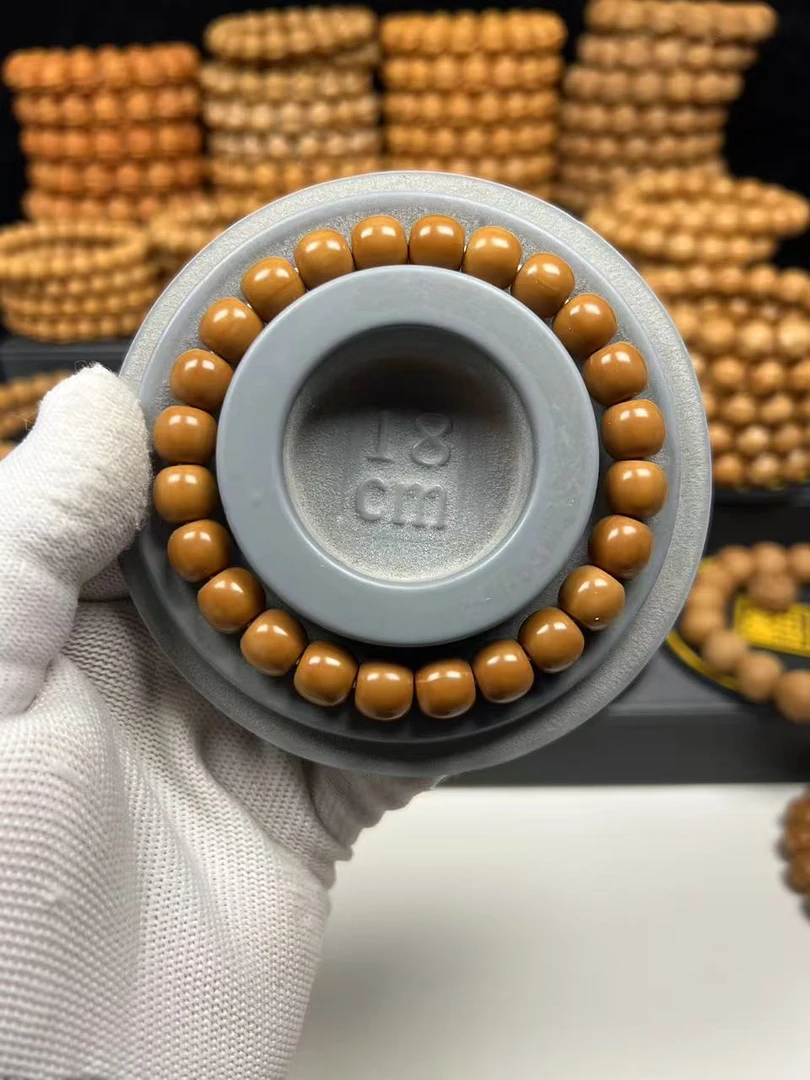 店铺·主荐·小老型光珠10mm+（高档猴头手串）