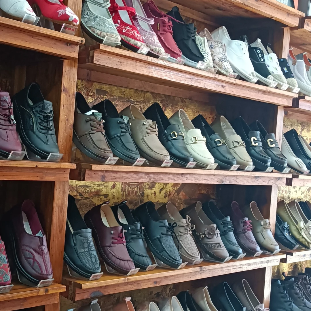 老北京布鞋新店开业福利炸舒适时尚休闲软底妈妈鞋