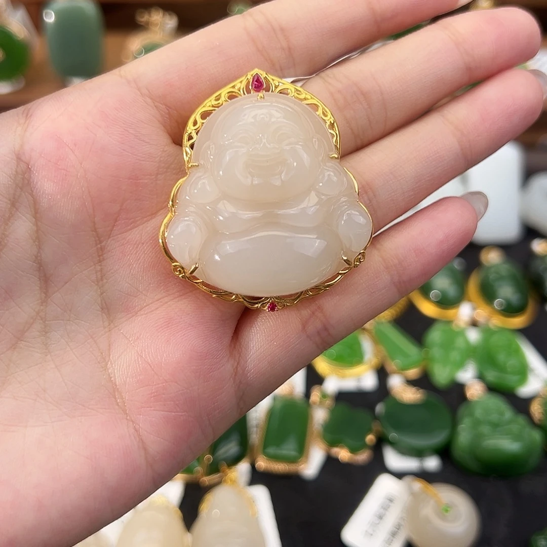 和田玉18K金镶嵌吊坠(不含链)熟藕粉佛公25mm