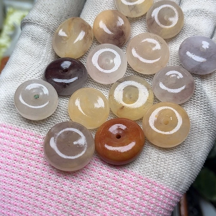 未镶嵌和田玉（翠青玉）珠宝奇石