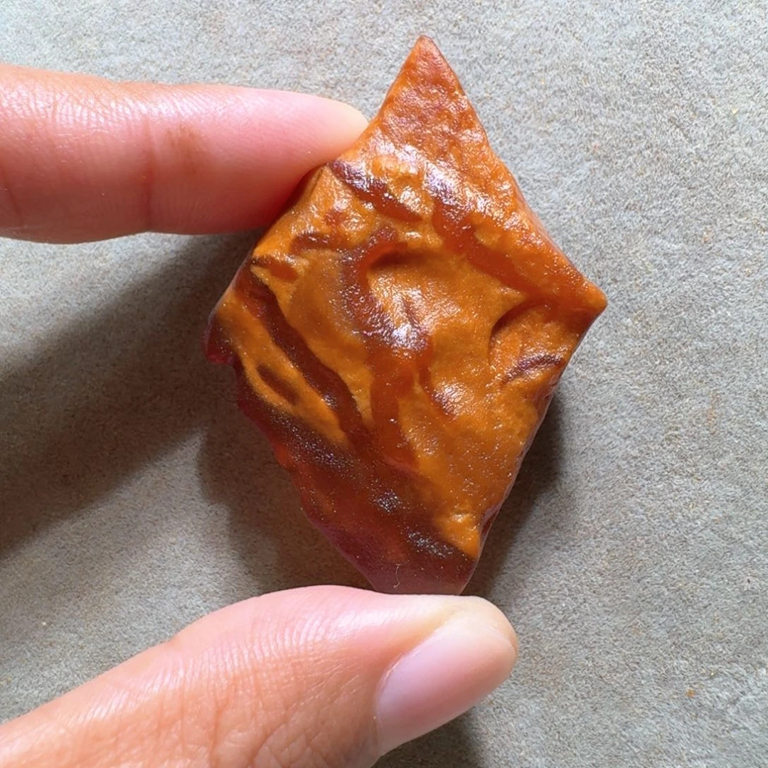 未镶嵌定制琥珀定制