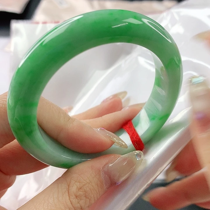 未镶嵌手镯翡翠抱**静，944