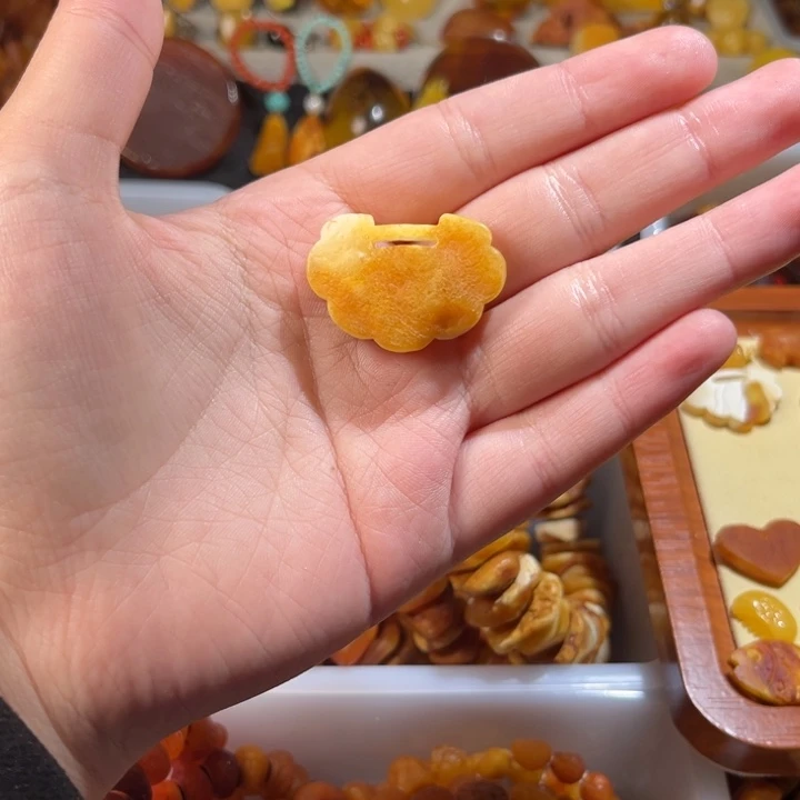 琥珀未镶嵌颈饰手串