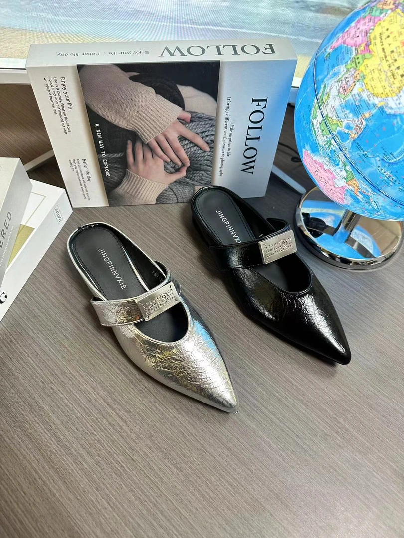 2025新款时尚半拖平底女鞋气质尖头低跟百搭网红