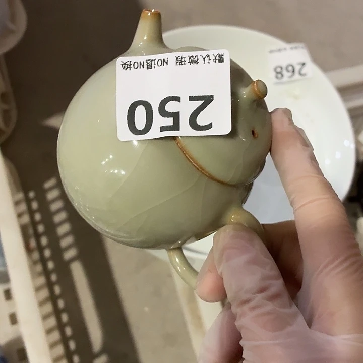 茶具微暇，介意勿拍