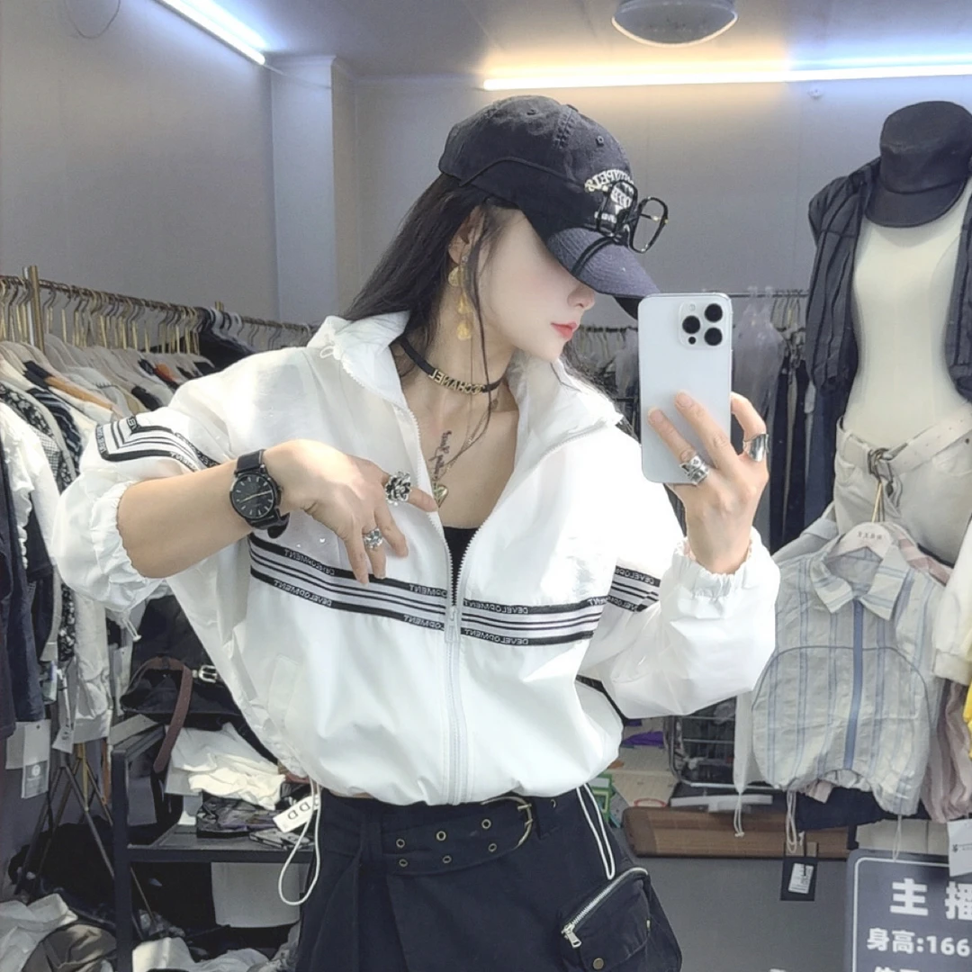 【C度笑笑力推】19013新品时尚小众美式亮片拼接蕾丝连帽棒球服