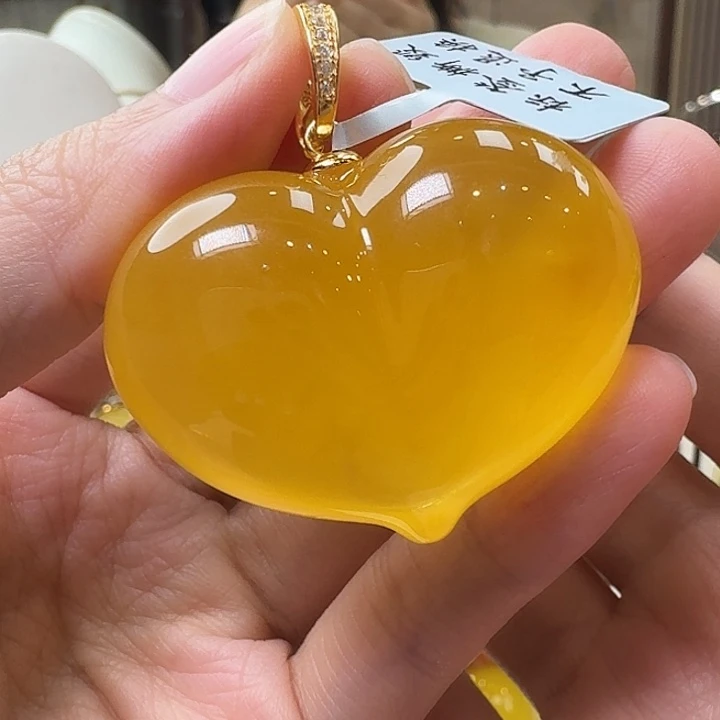 琥珀未镶嵌颈饰吊坠