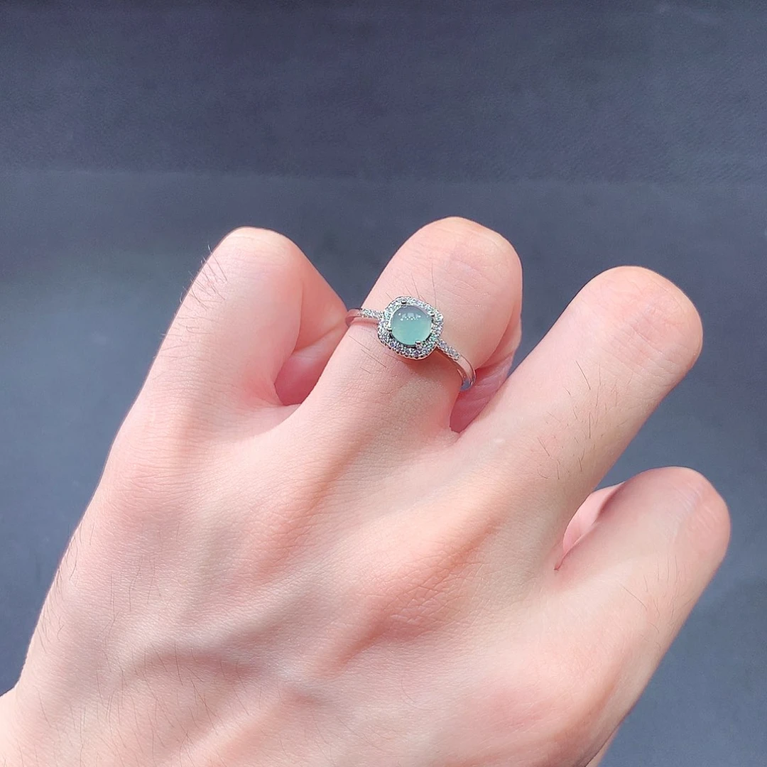 翡翠戒指未镶嵌翡翠