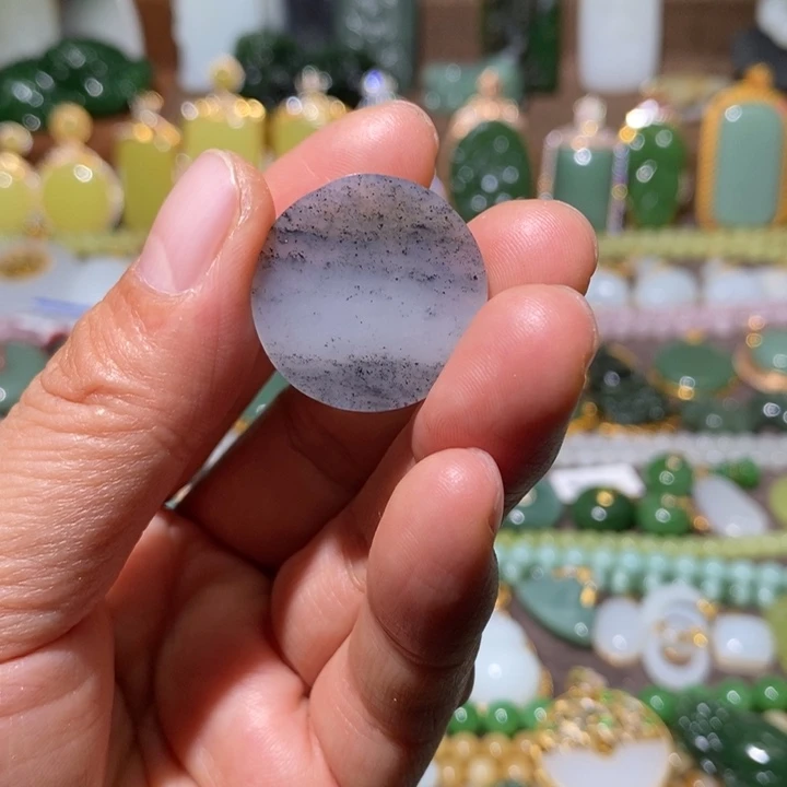 和田玉（青白玉）未镶嵌颈饰
