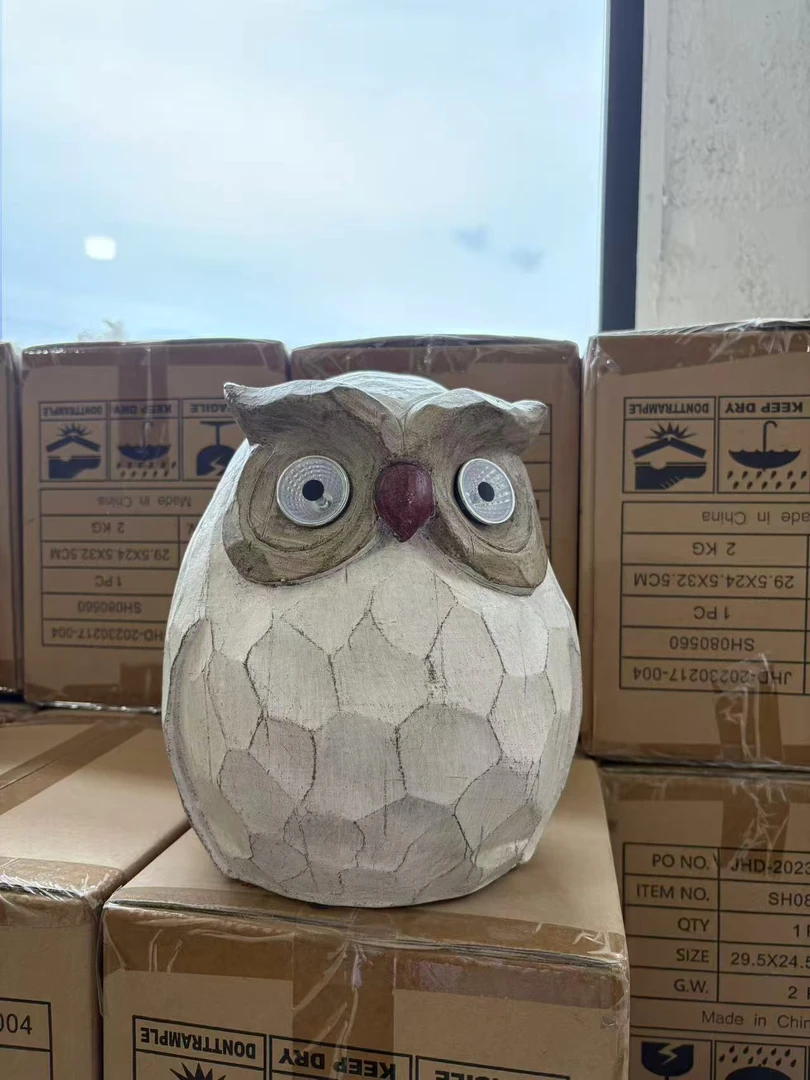 猫头鹰太阳能摆件