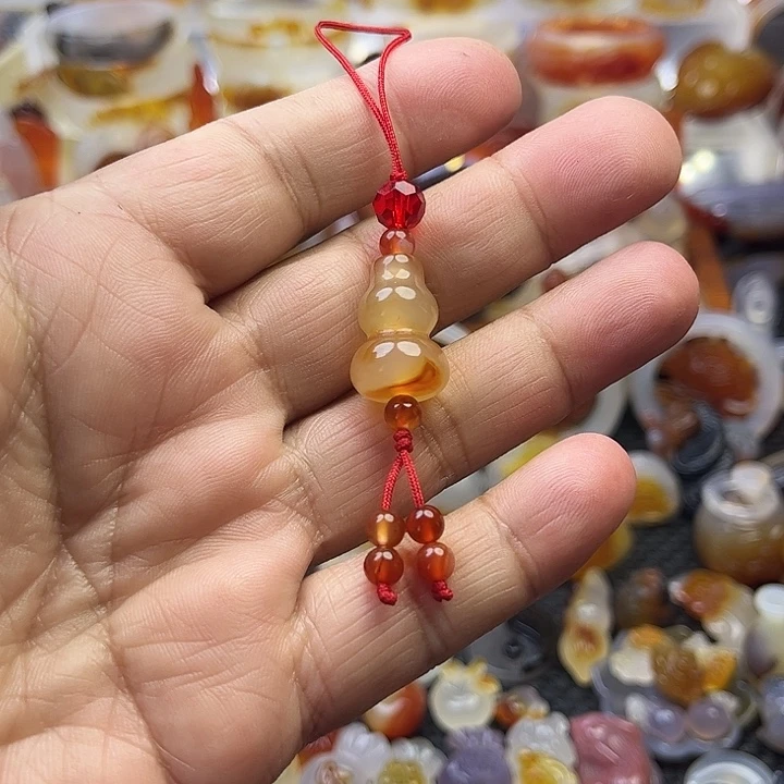 玛瑙/玉髓未镶嵌手机挂件