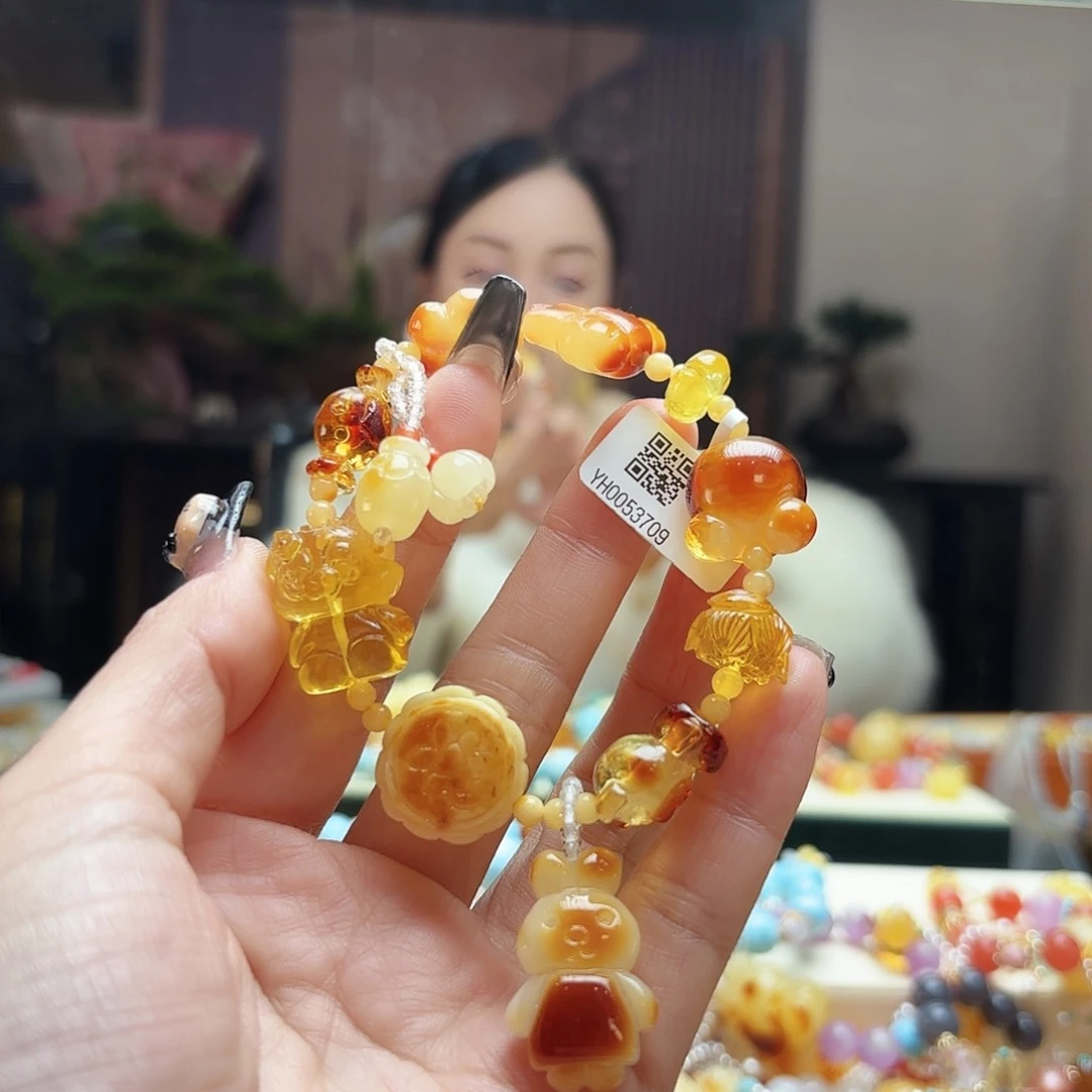 琥珀手链未镶嵌花**琥珀