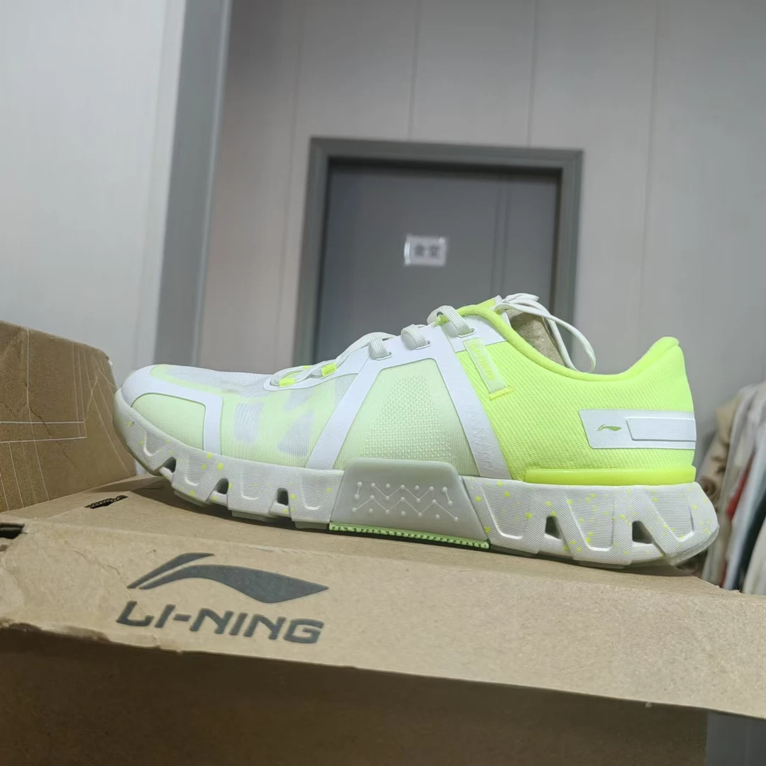 《B品以直播展示为准》（X147)李宁钟楚曦同款健身鞋轻量回弹运动