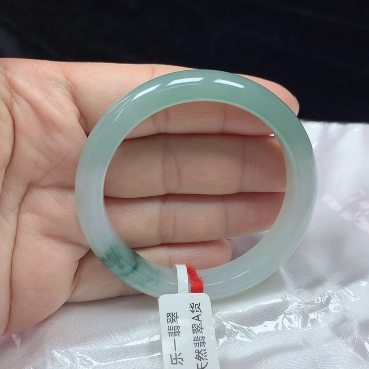 翡翠手镯未镶嵌正圈54