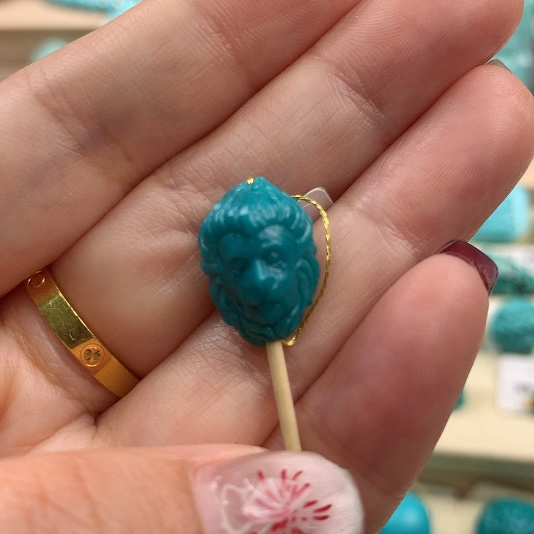 绿松石吊坠未镶嵌