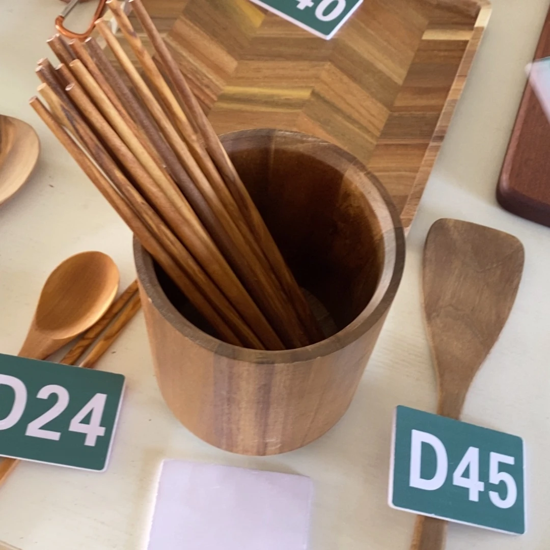 春**下筷子筒一个加10双橄榄木筷子