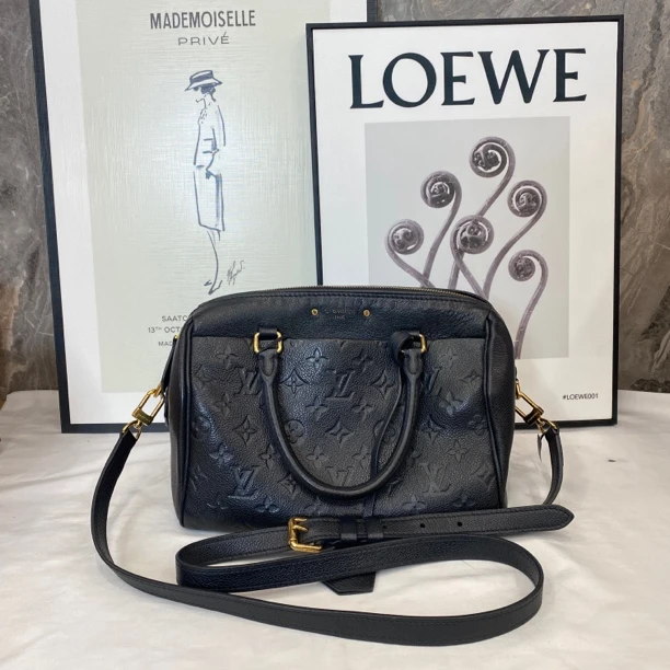 修复品 LouisVuitton /路易威登压花SP25手提斜挎包