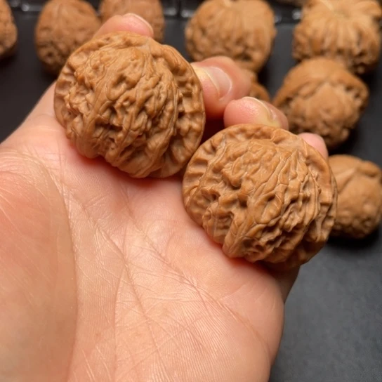 【闪购商品】把件文玩核桃小白………