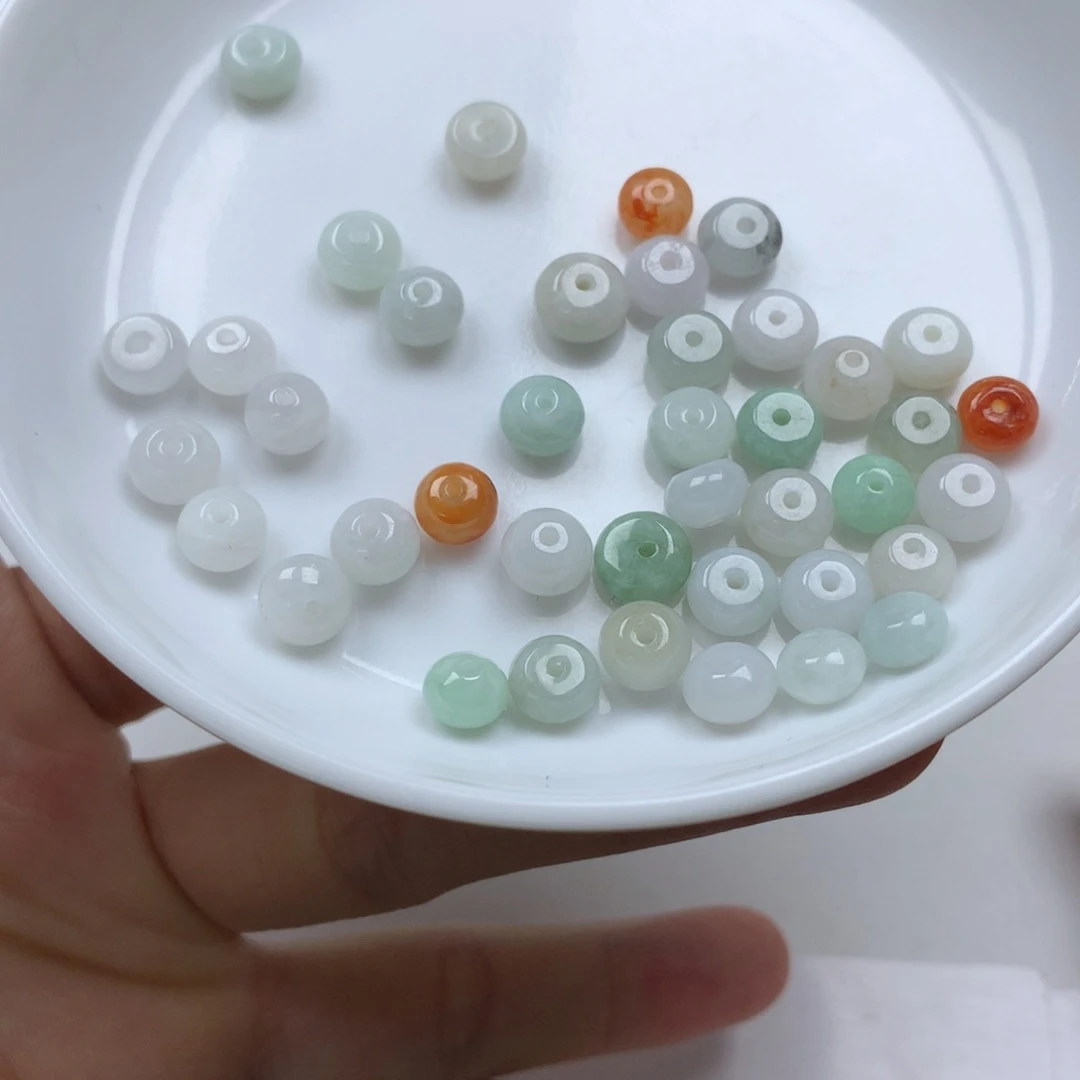 翡翠颈饰未镶嵌卡4✖️7鼓珠。