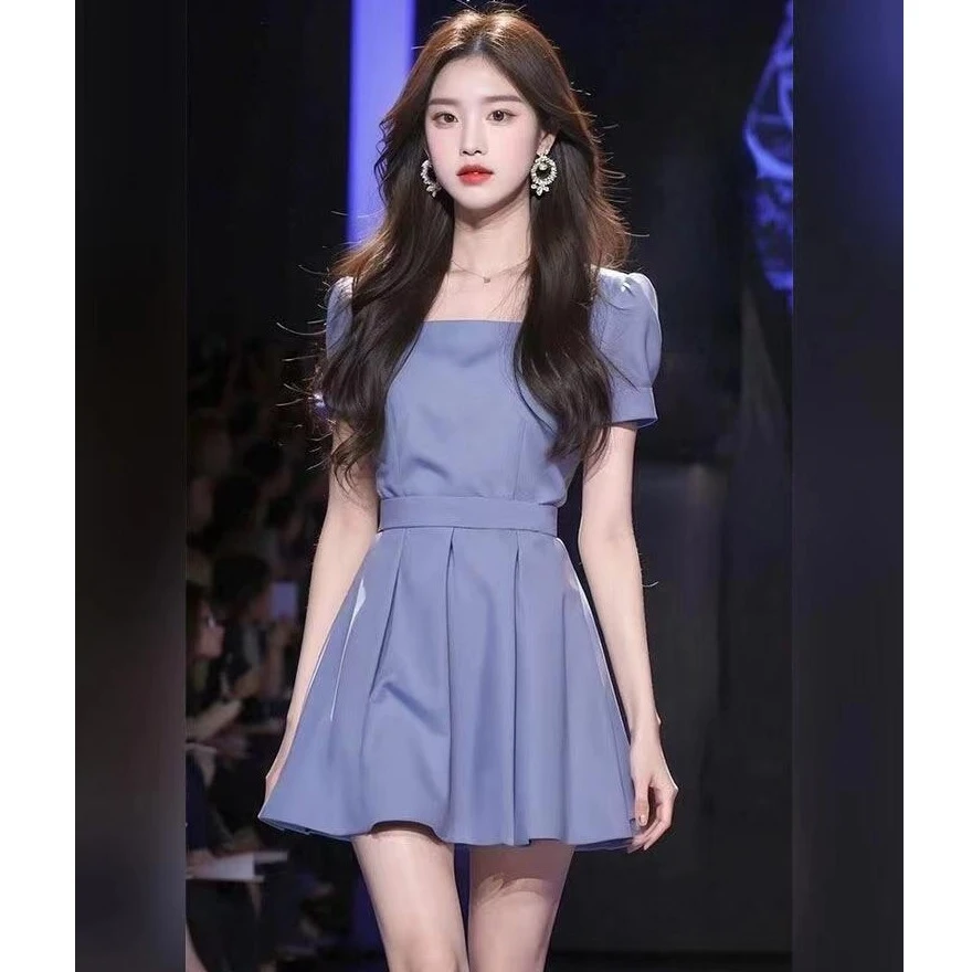 高端精致气质收腰裙茶歇法式超好看西装连衣裙方领2024新款女夏季