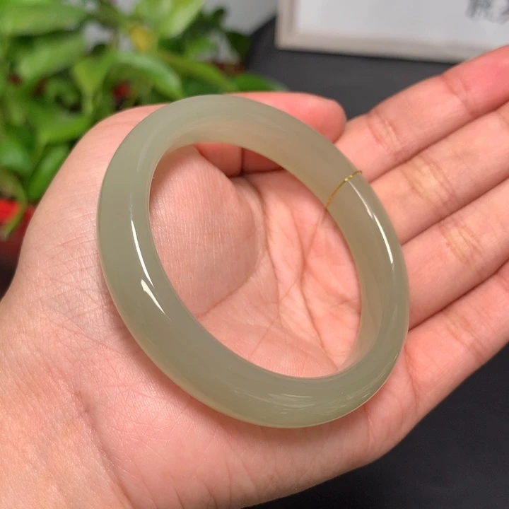 和田玉手镯未镶嵌53