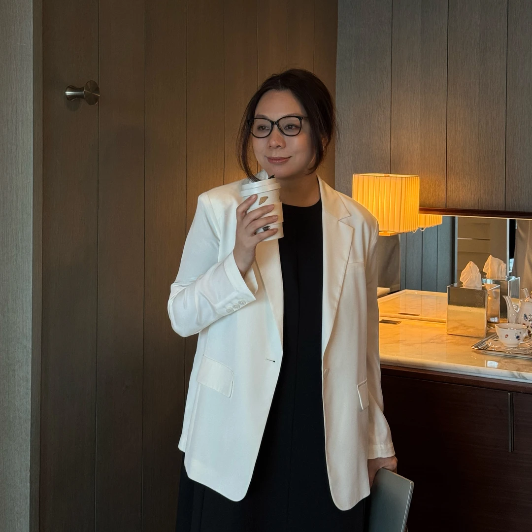 Ms.Qnn“月光”法式轻奢风肌理感真丝简约西装外套 39C177 Q姐