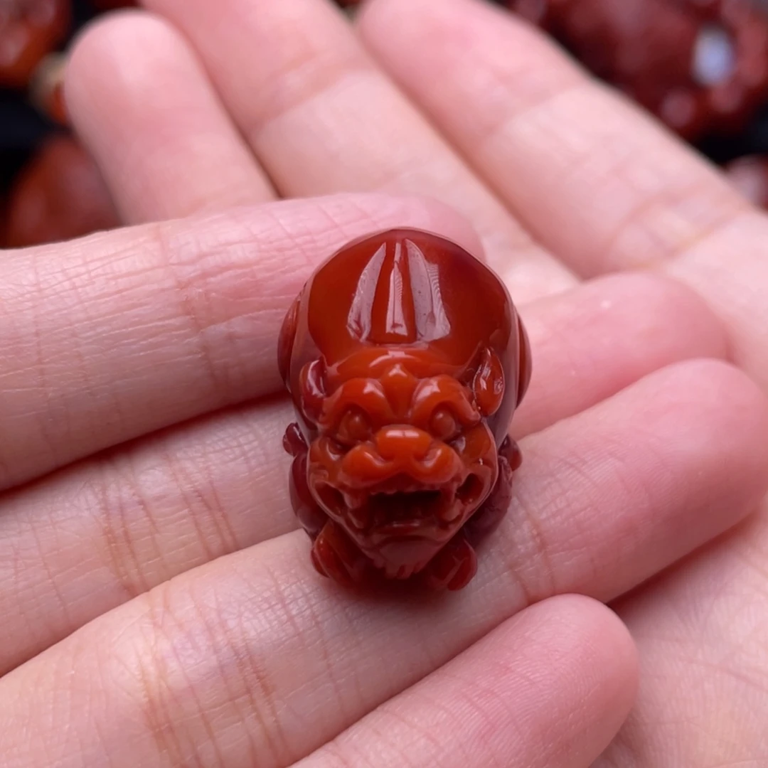 淡***）南红玛瑙未镶嵌珠宝奇石貔貅吊坠