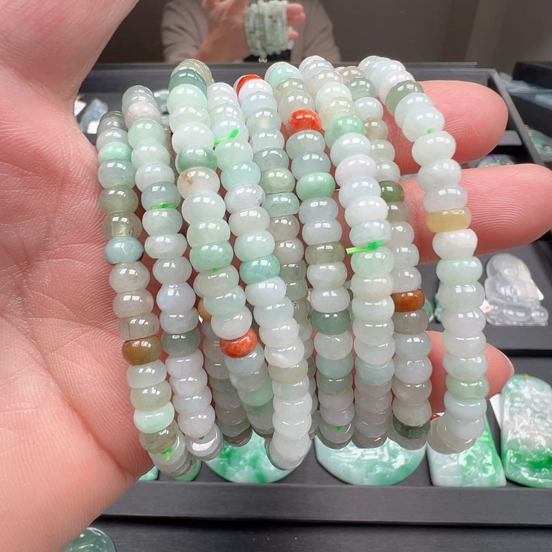 翡翠未镶嵌颈饰证书另算10条