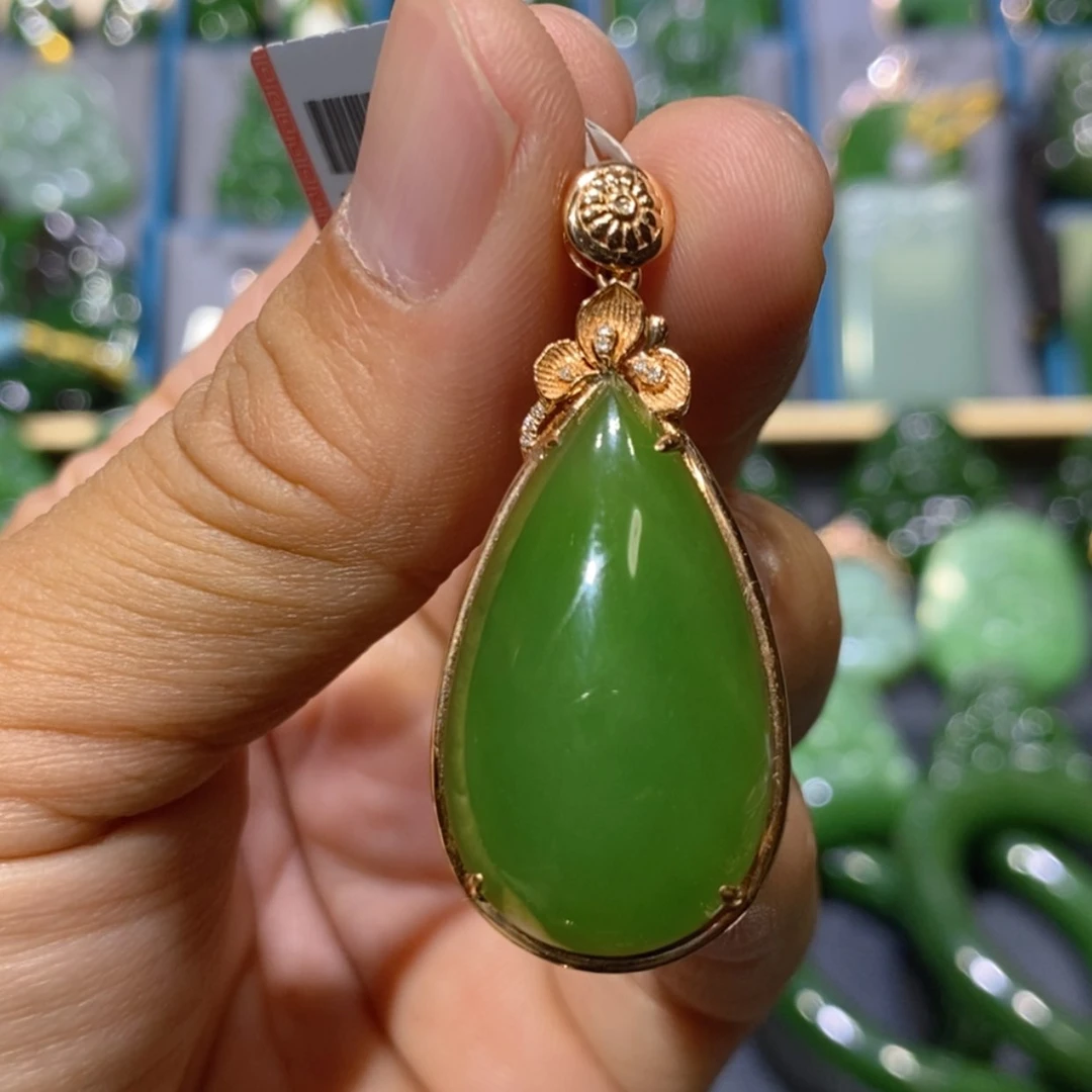 【闪购商品】和田玉吊坠(不含链)18K金镶嵌阳绿水滴