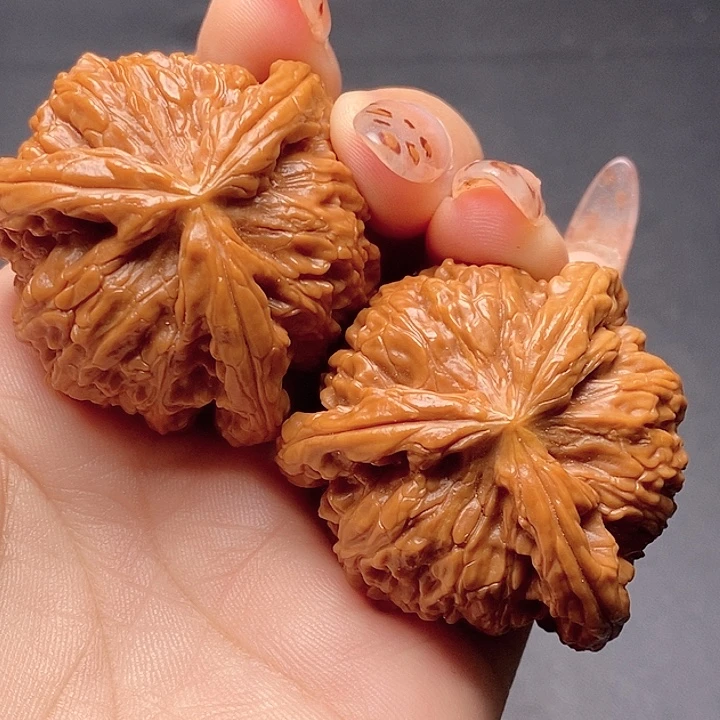 你***美核桃核桃吊坠白狮子